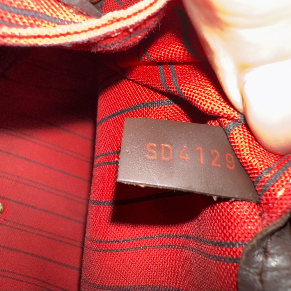 Louis Vuitton Neverfull mm - Picture 5 of 5